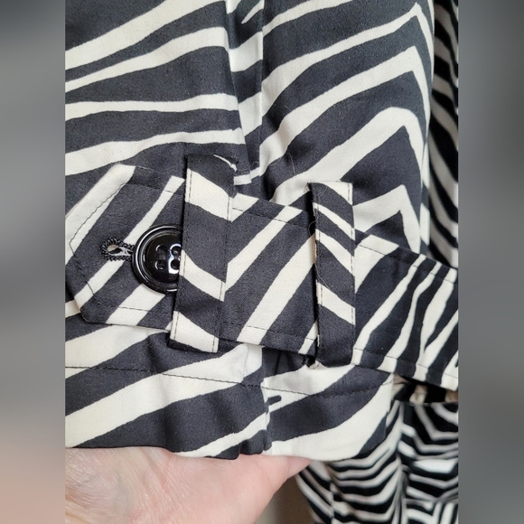 Black and White Zebra Print Coat - Picture 2 of 6